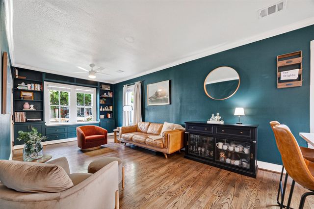 904 Arlington Street, Houston, TX 77008