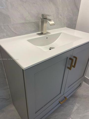 10357 NW 8th St 105, Pembroke Pines, FL 33026