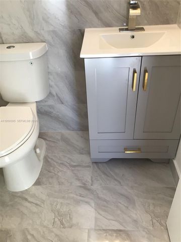 10357 NW 8th St 105, Pembroke Pines, FL 33026