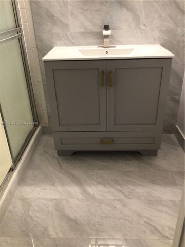 10357 NW 8th St 105, Pembroke Pines, FL 33026