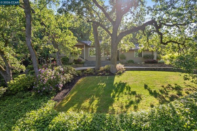 3345 Ridge Rd, Lafayette, CA 94549