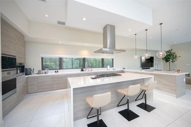 16629 N Botaniko Drive, Fort Lauderdale, FL 33326