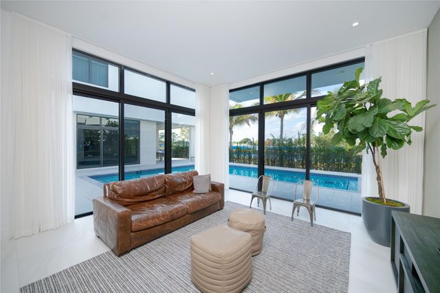 16629 N Botaniko Drive, Fort Lauderdale, FL 33326