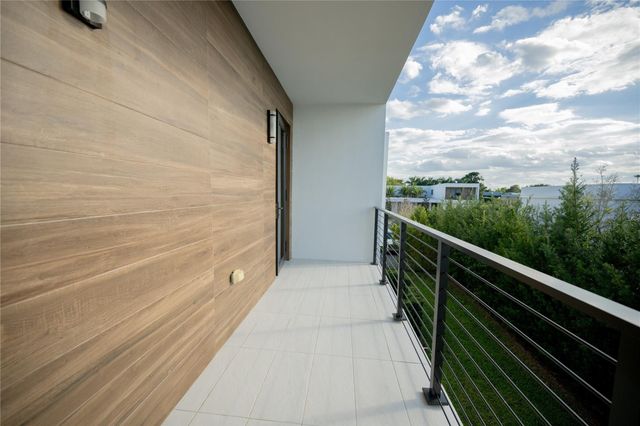 16629 N Botaniko Drive, Fort Lauderdale, FL 33326