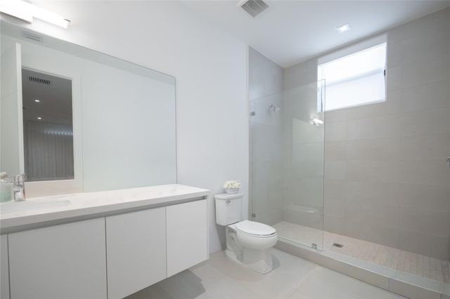 16629 N Botaniko Drive, Fort Lauderdale, FL 33326