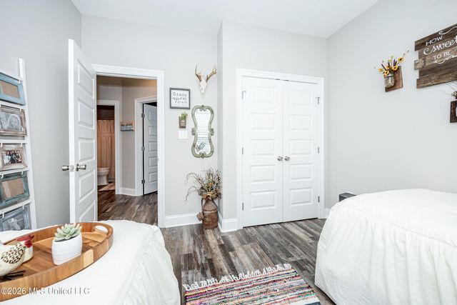 615 Plum Street, Ocean Springs, MS 39564