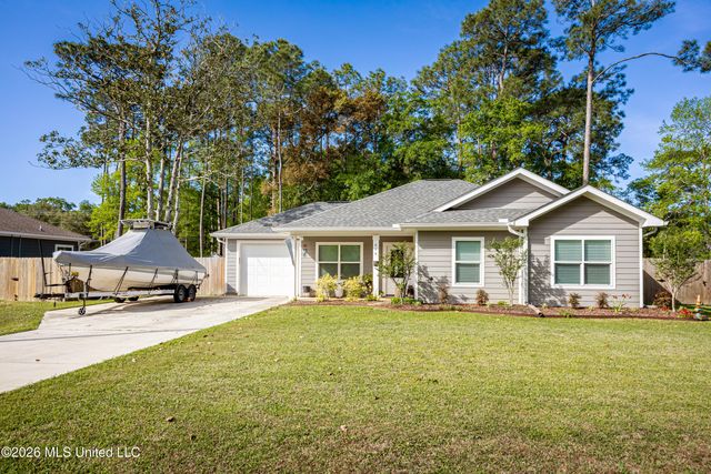 615 Plum Street, Ocean Springs, MS 39564