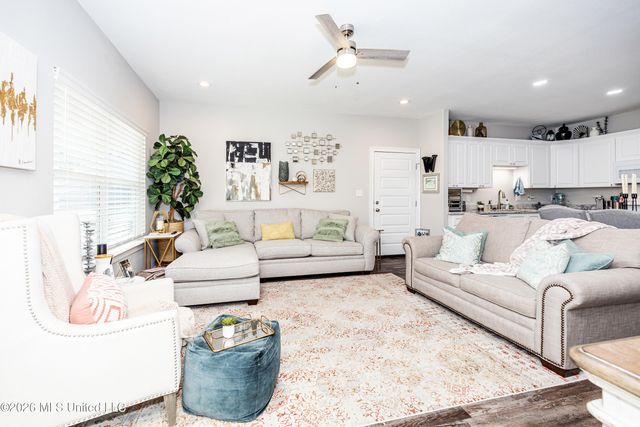 615 Plum Street, Ocean Springs, MS 39564