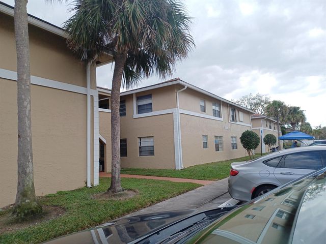 10036 Twin Lakes Drive 37-f, Coral Springs, FL 33071