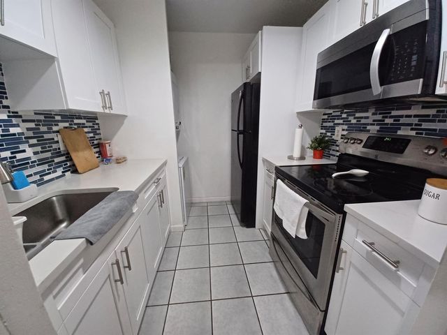 10036 Twin Lakes Drive 37-f, Coral Springs, FL 33071