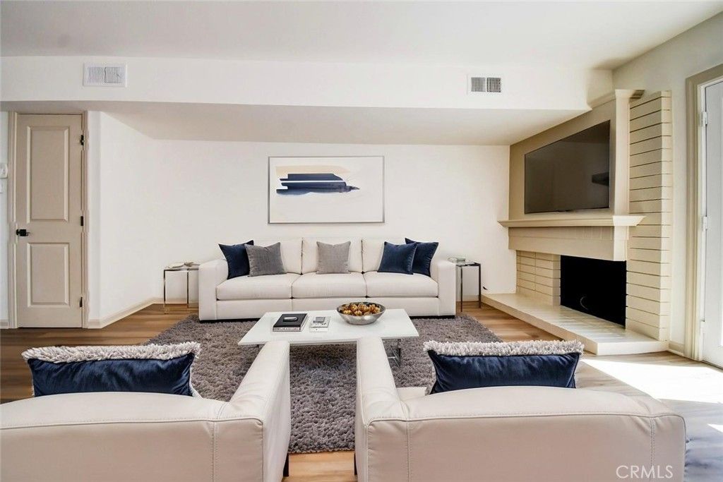 Image 6 of property listing at 451 Bolero, Newport Beach, CA 92663