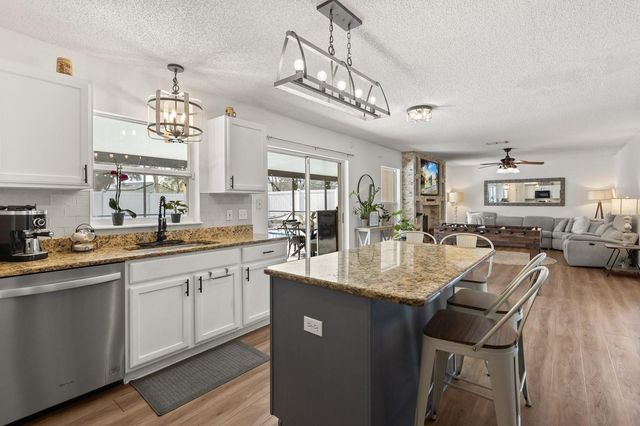 729 VERONICA CIRCLE, Ocoee, FL 34761