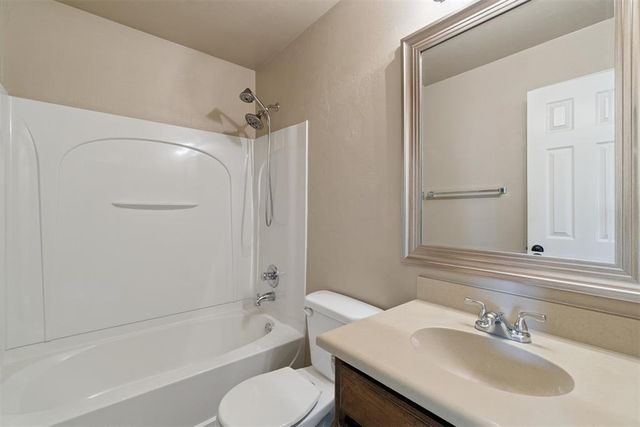 9524 SW 25th Street, Oklahoma City, OK 73128