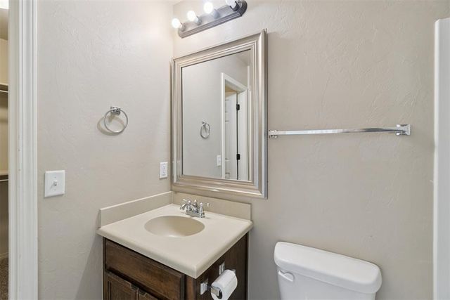 9524 SW 25th Street, Oklahoma City, OK 73128