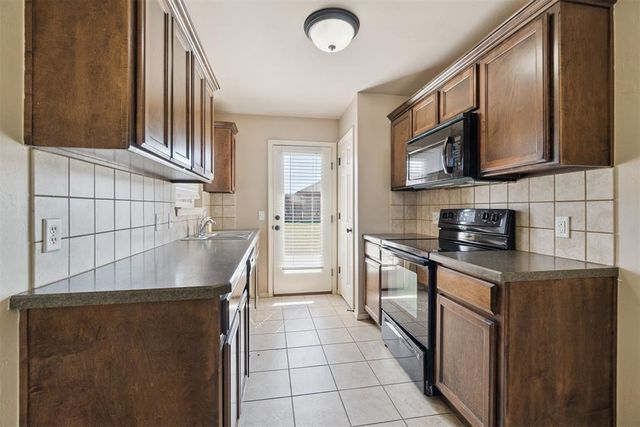 9524 SW 25th Street, Oklahoma City, OK 73128