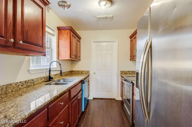 2219 33rd Street, Gulfport, MS 39501