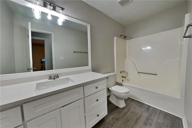 2210 Grayfield Drive, Grayson, GA 30017