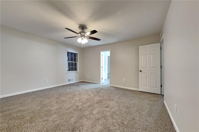 2210 Grayfield Drive, Grayson, GA 30017