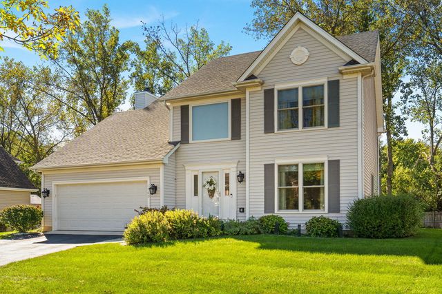 1460 Prairie Crossing Drive, West Chicago, IL 60185
