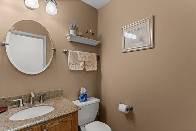 1460 Prairie Crossing Drive, West Chicago, IL 60185