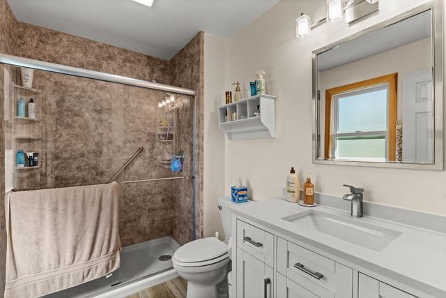 1460 Prairie Crossing Drive, West Chicago, IL 60185