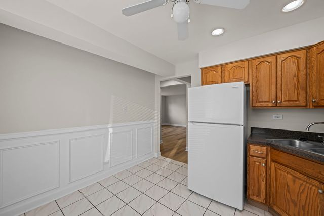 10121 Hartford Court 1B, Schiller Park, IL 60176