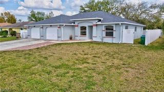 113/115 NE 16th PL, Cape Coral, FL 33909