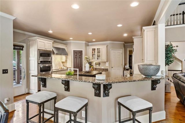 543 Grassmeade Way, Snellville, GA 30078