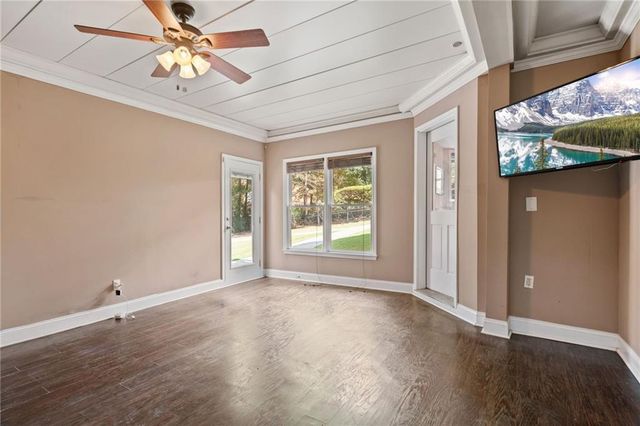 543 Grassmeade Way, Snellville, GA 30078