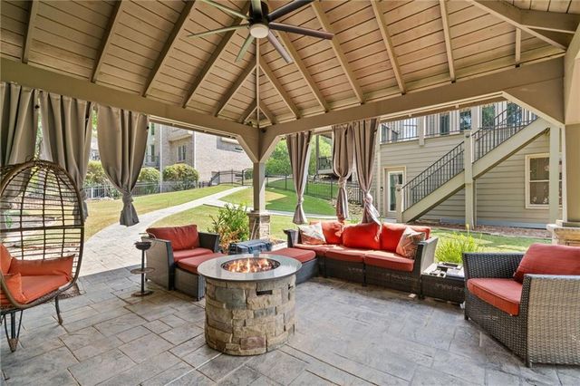 543 Grassmeade Way, Snellville, GA 30078