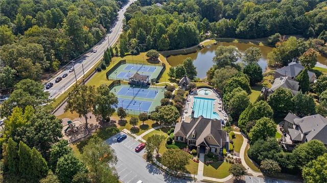 543 Grassmeade Way, Snellville, GA 30078