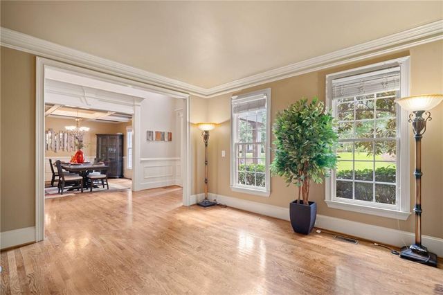 543 Grassmeade Way, Snellville, GA 30078