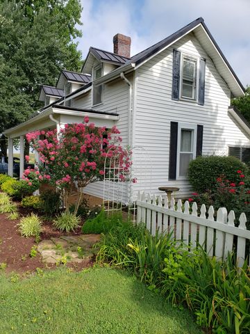 6013 Highway 41, N, Cedar Hill, TN 37032