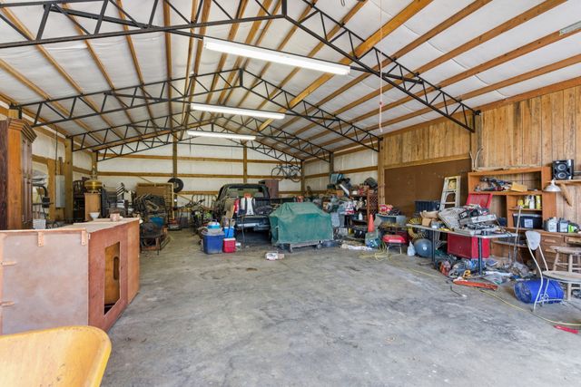 6013 Highway 41, N, Cedar Hill, TN 37032