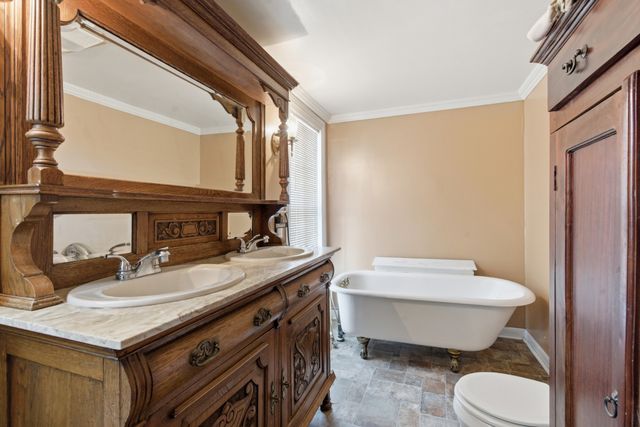 6013 Highway 41, N, Cedar Hill, TN 37032