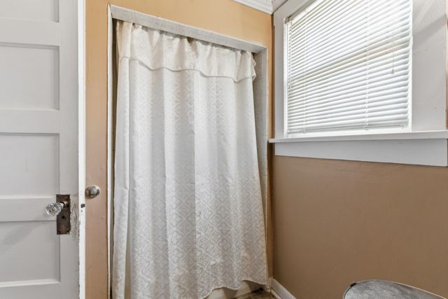 6013 Highway 41, N, Cedar Hill, TN 37032