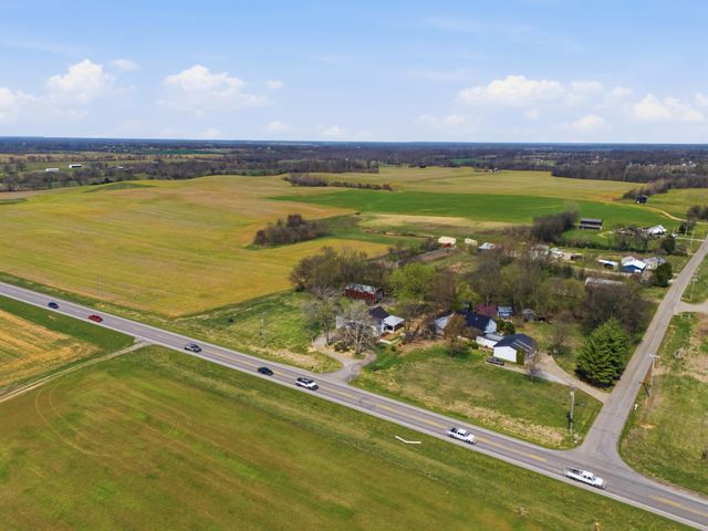 6013 Highway 41, N, Cedar Hill, TN 37032