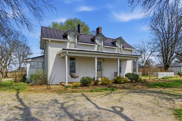 6013 Highway 41, N, Cedar Hill, TN 37032