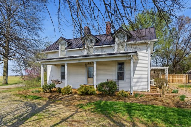 6013 Highway 41, N, Cedar Hill, TN 37032