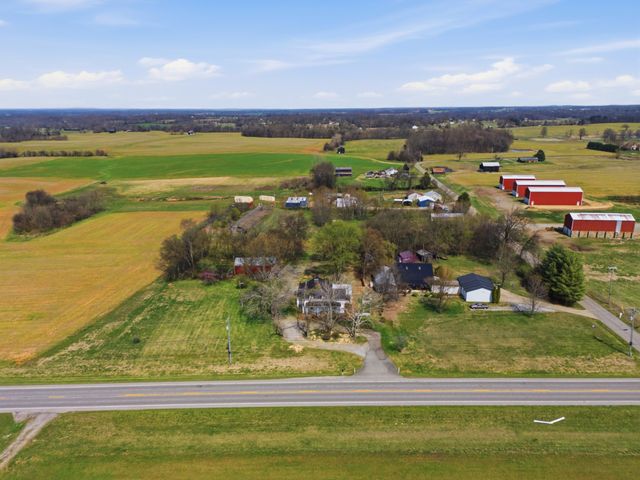 6013 Highway 41, N, Cedar Hill, TN 37032