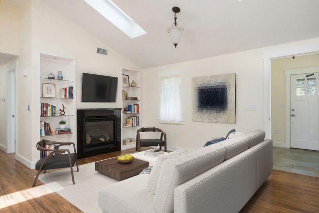 26 Cuttysark Road, East Falmouth, MA 02536