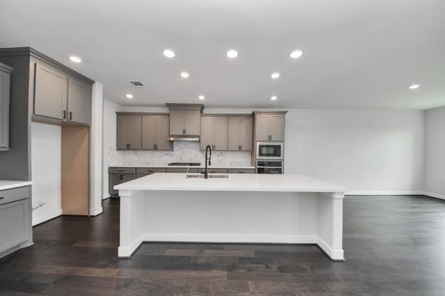 743 Corbin Crest Trail, La Porte, TX 77571