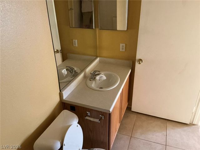 5115 Midnight Oil Drive, Las Vegas, NV 89122