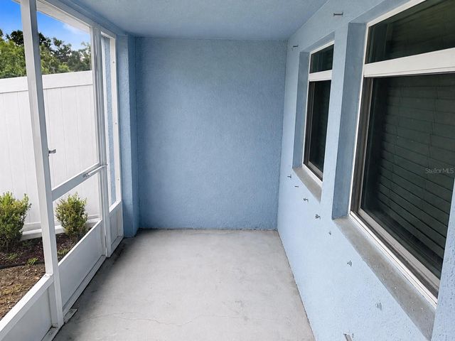 6824 CITRUS CREEK LANE, Tampa, FL 33625
