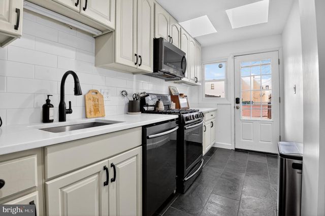 315 16TH ST SE, Washington, DC 20003