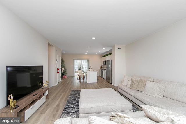 272 MACOUN WAY, Glassboro, NJ 08028