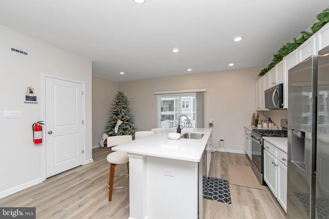 272 MACOUN WAY, Glassboro, NJ 08028