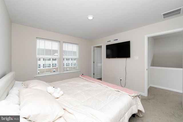 272 MACOUN WAY, Glassboro, NJ 08028