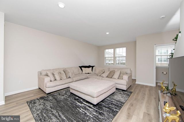 272 MACOUN WAY, Glassboro, NJ 08028