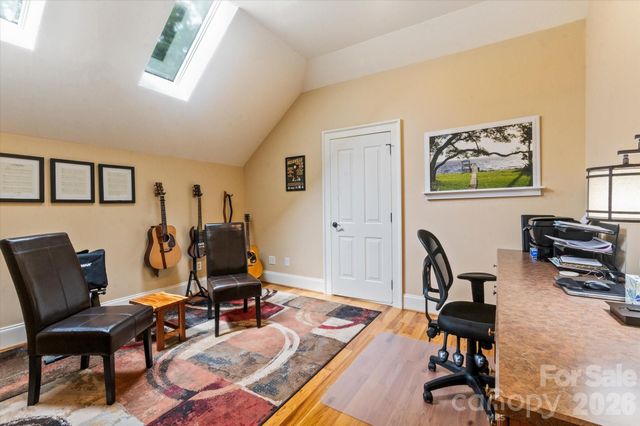 6 Jasmine Lane, Brevard, NC 28712